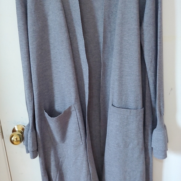 ISAAC Mizrahi Gray Duster Cardigan Size M - Picture 4 of 16